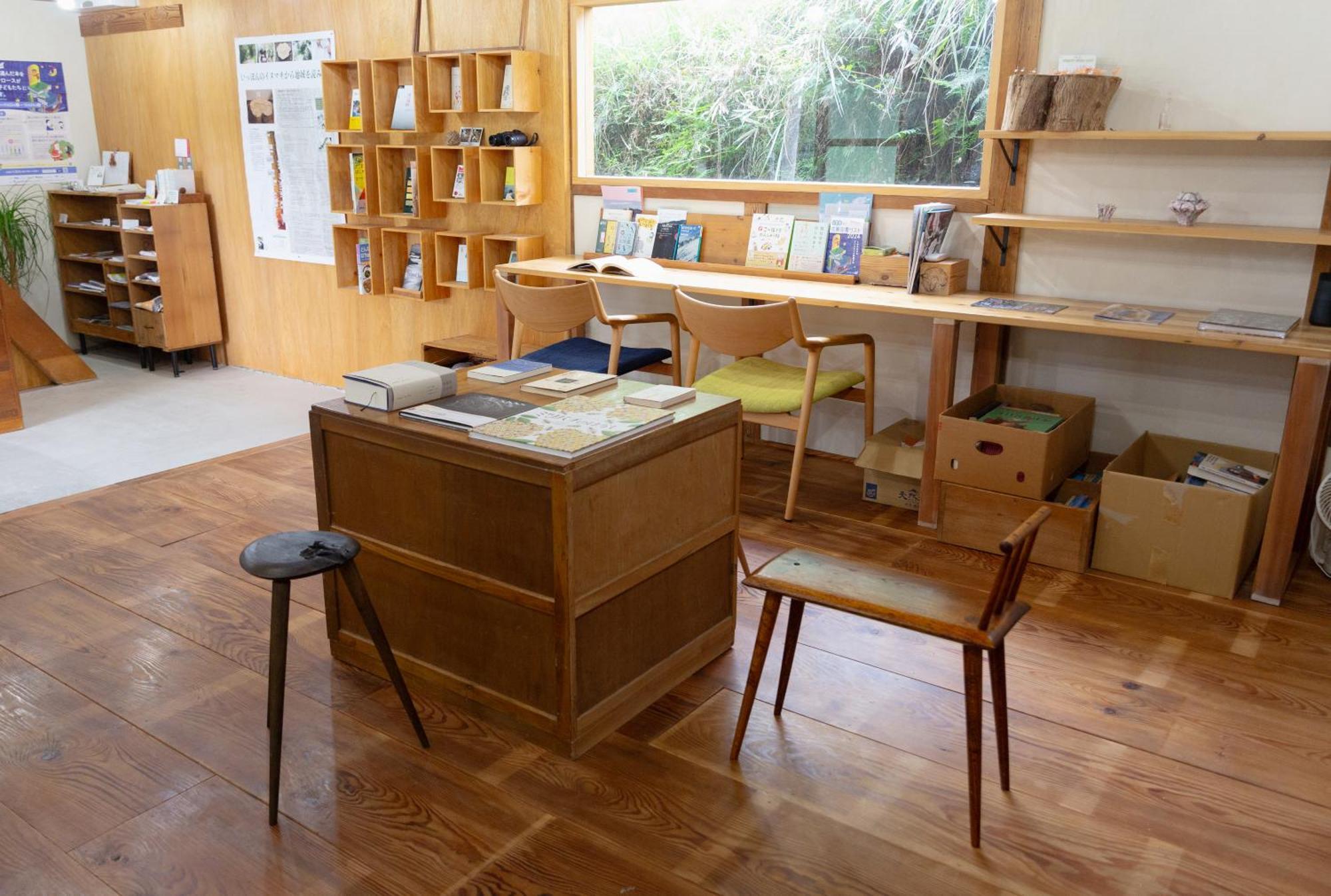 猫と図書館のある宿 草地家 Kusachike Minamiawaji Exterior foto